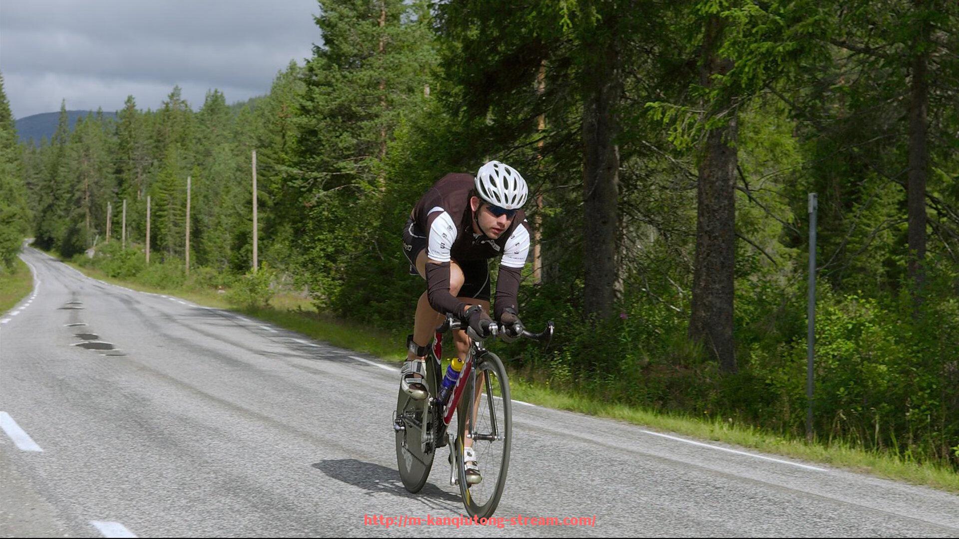 看球通-世俱杯微博话题热度及内容分析